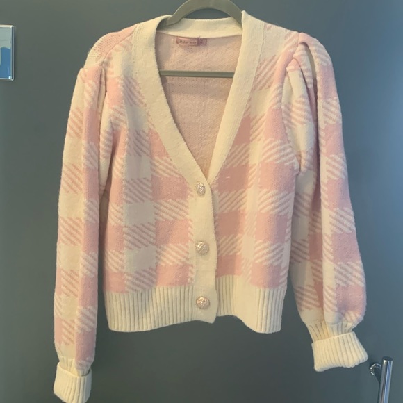 Sweaters - Gorgeous Pink sweater